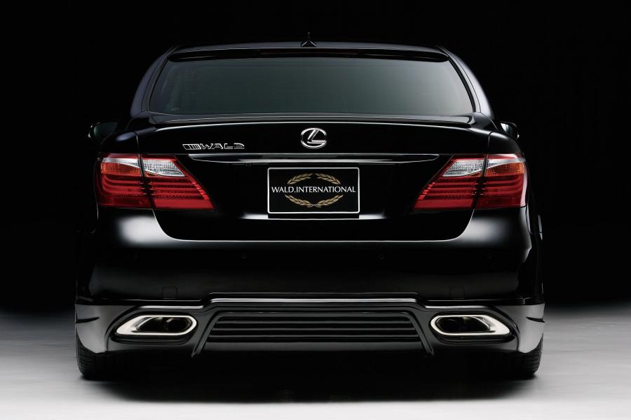  Lexus LS600h Executive Line by Wald 2010 года  (фото 21 из 81)